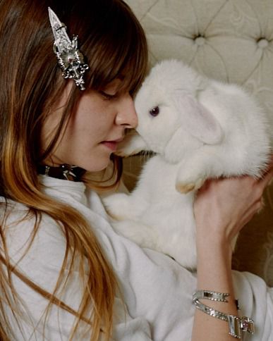 Campaña de joyería Kuurth con conejos · foto 7